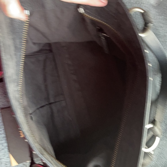 SOFTEST “FRYE” HANDBAG - Picture 8 of 10